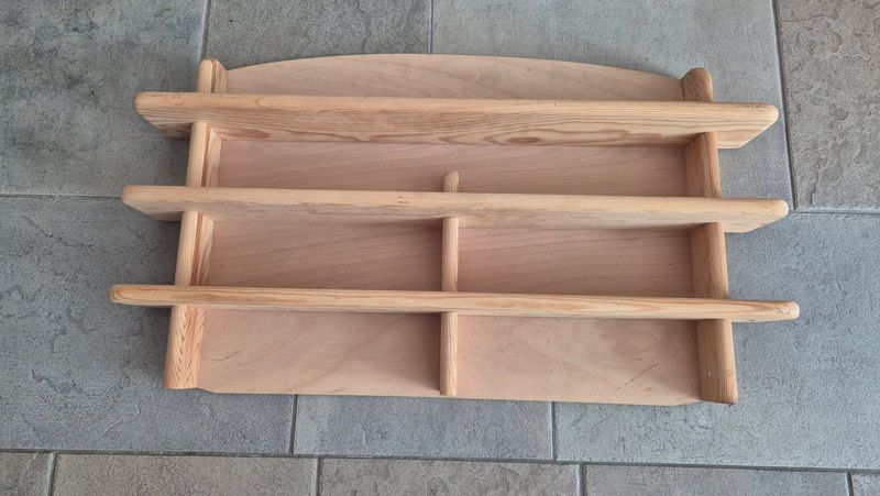 Holzregal
